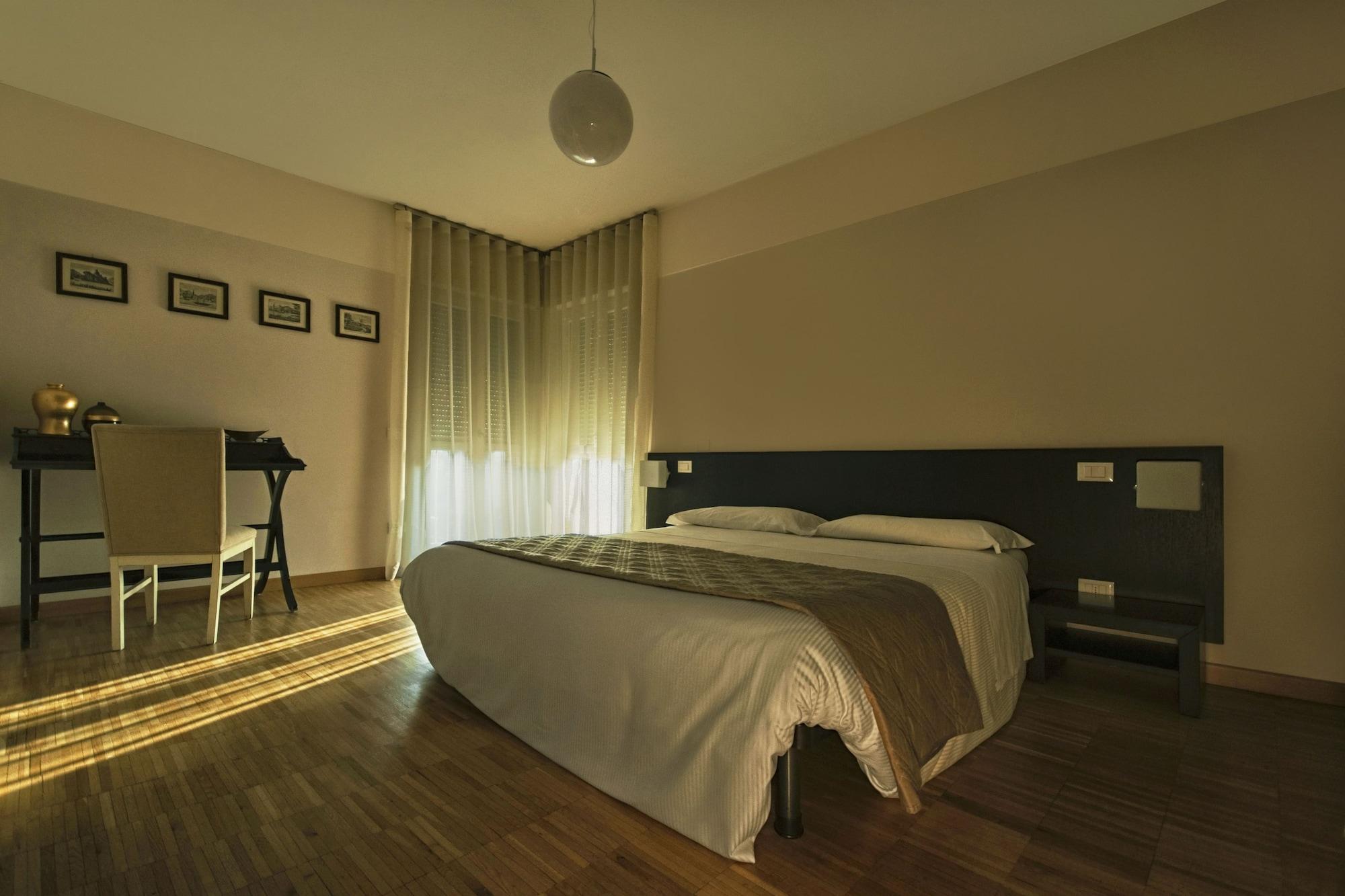 Vialeromadodici Rooms & Apartments Lazise Eksteriør billede